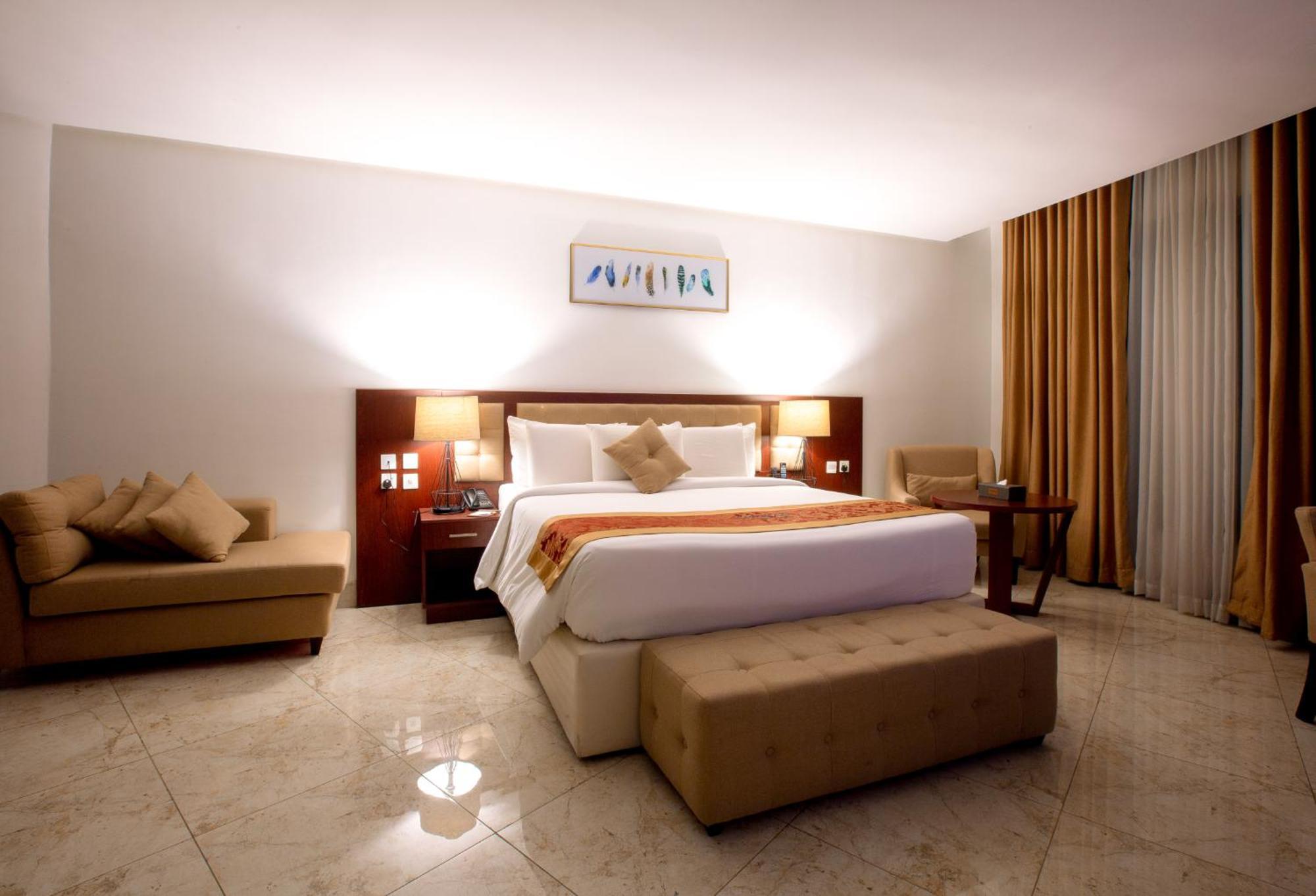 Johnwood Hotel By Bolton Abuja Ngoại thất bức ảnh