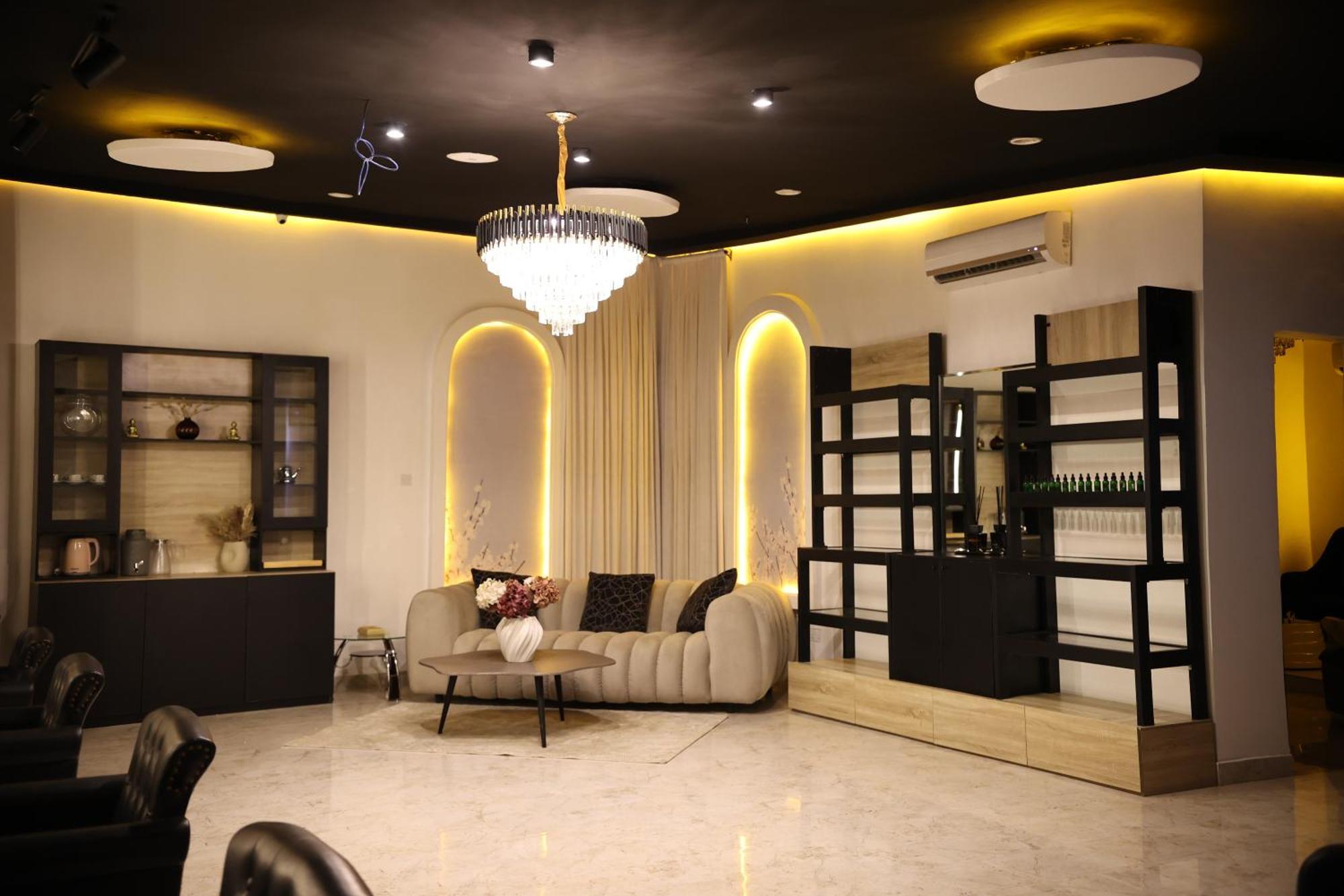 Johnwood Hotel By Bolton Abuja Ngoại thất bức ảnh